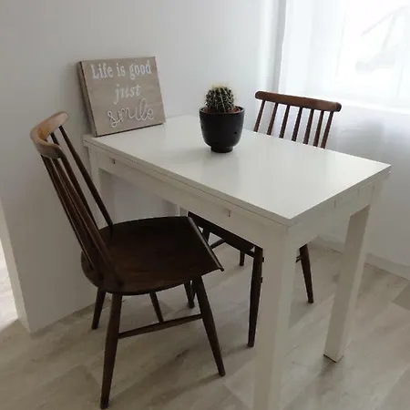 L'eau Reine Lejlighed